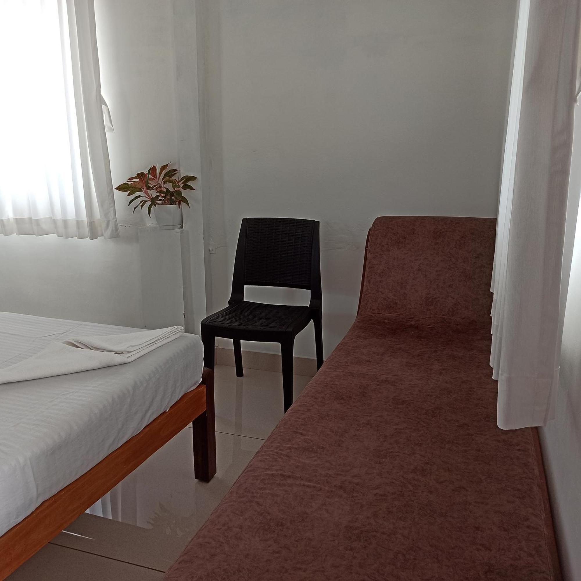Bethesda Inn Kochi エクステリア 写真