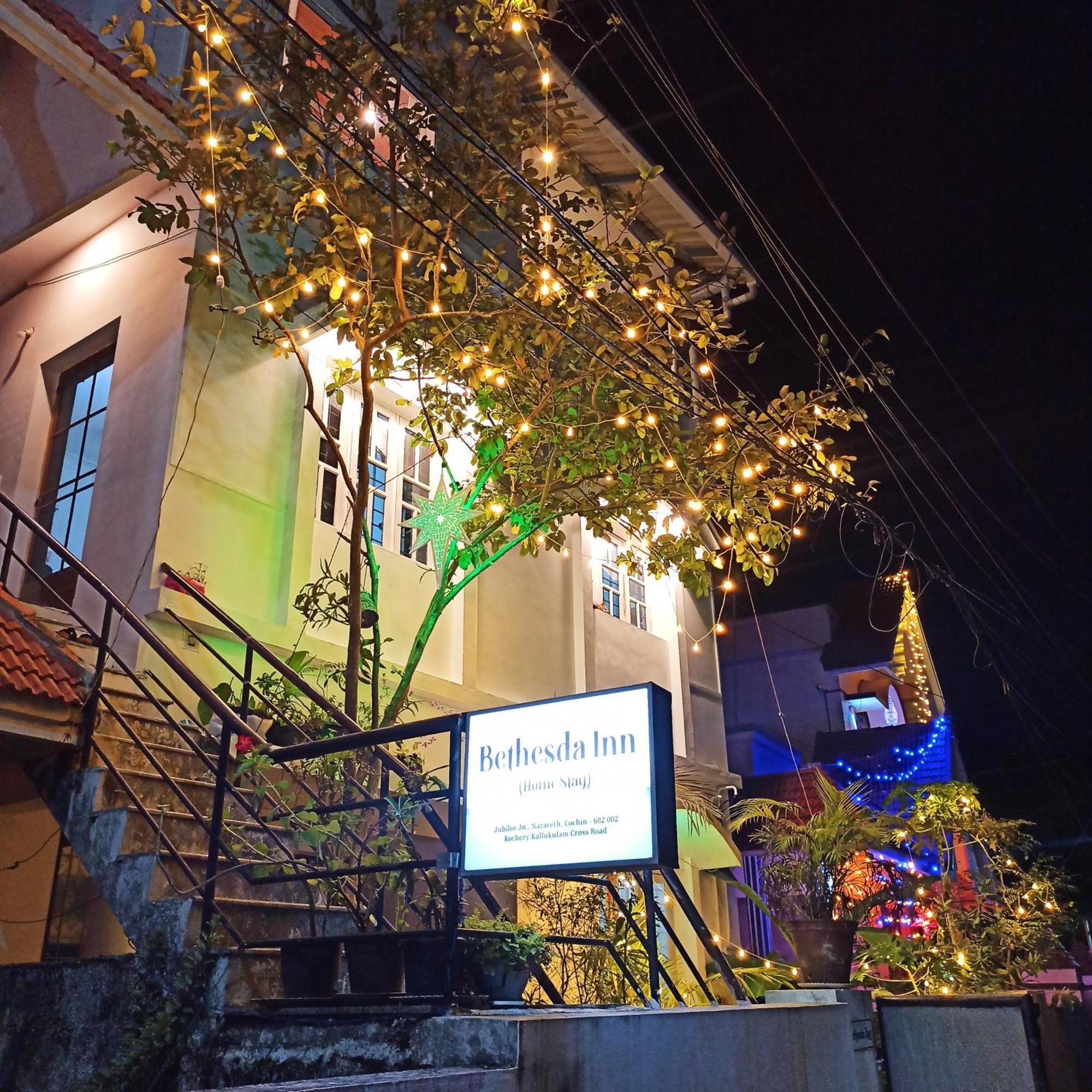 Bethesda Inn Kochi エクステリア 写真